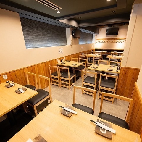 純国産馬刺しと朝引き鶏 にほんいち 大阪堺筋本町店　内観１